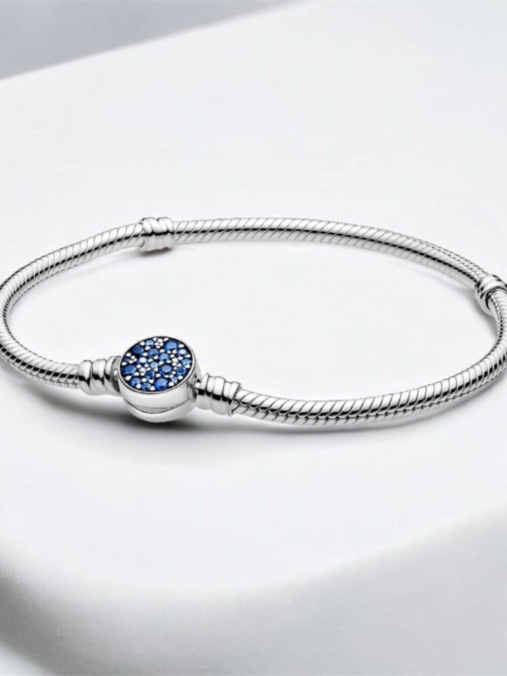 Pandora Moments Sparkling Blue Disc Clasp Snake Chain Bracelet